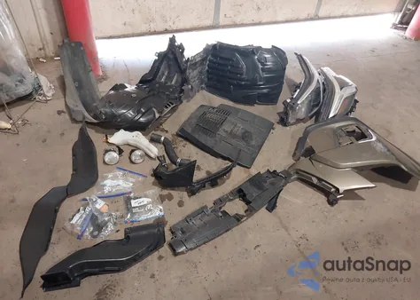 2023 Subaru Forester Limited из США, поврежденный, VIN JF2SKAPC3PH486888